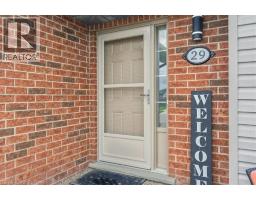 29 MAPLEVIEW Drive - 8