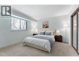 250 GLENRIDGE Drive UnitNo. 102 - 27