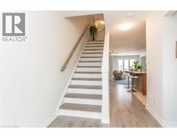 386 LINDEN Drive - 31