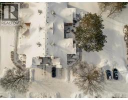 341 GEORGE Street N UnitNo. 4 - 33