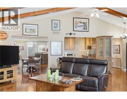 9389 CHIPPEWA Road W - 20