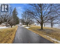 9389 CHIPPEWA Road W - 43