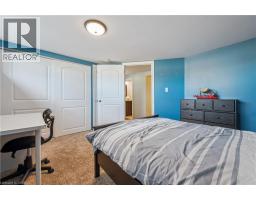 27 GRAYWOOD Court - 32