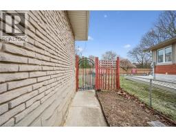 15 WEDGEWOOD Drive - 20