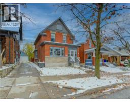 19 FAIRVIEW Avenue - 1