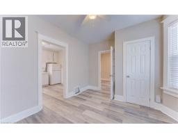 19 FAIRVIEW Avenue - 12