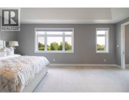 19 SECINARO Avenue - 24