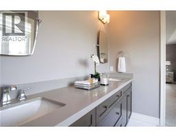 19 SECINARO Avenue - 29