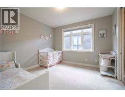 19 SECINARO Avenue - 33