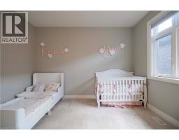 19 SECINARO Avenue - 34