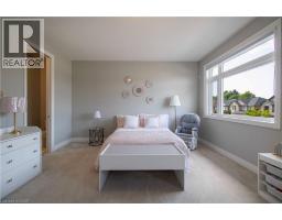 19 SECINARO Avenue - 37