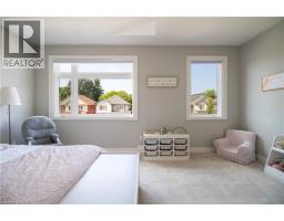 19 SECINARO Avenue - 38