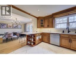 27 LOWREY Avenue S - 19