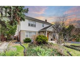 27 LOWREY Avenue S - 2