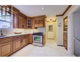 27 LOWREY Avenue S - 20