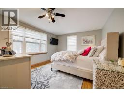 27 LOWREY Avenue S - 22