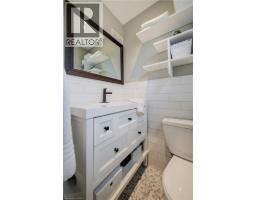 27 LOWREY Avenue S - 26