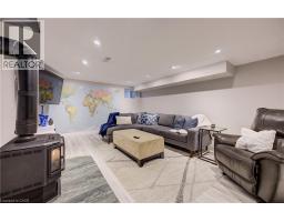 27 LOWREY Avenue S - 42