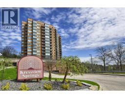 237 KING Street W UnitNo. 1305 - 33