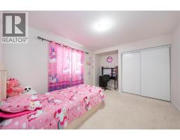 335 FALLING GREEN Crescent - 36