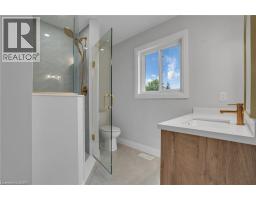 382A SOUTHCOTE Road - 34