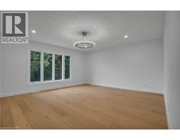 382A SOUTHCOTE Road - 38