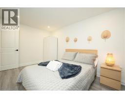 140 JANSEN Avenue - 15