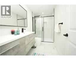 140 JANSEN Avenue - 20