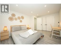 140 JANSEN Avenue - 22