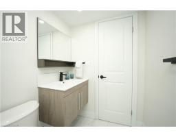 140 JANSEN Avenue - 29