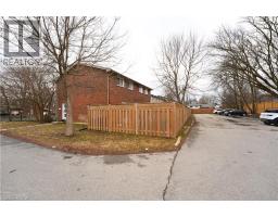 140 JANSEN Avenue - 35