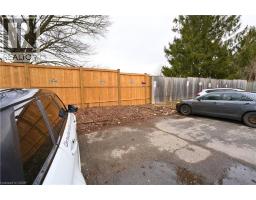 140 JANSEN Avenue - 36