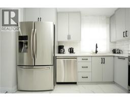 140 JANSEN Avenue - 5