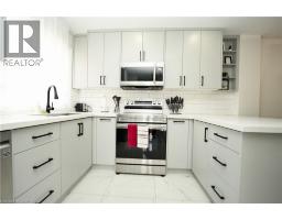 140 JANSEN Avenue - 6