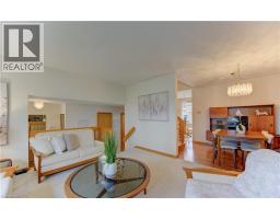 55 COACH HILL Drive - 11