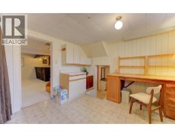 55 COACH HILL Drive - 33