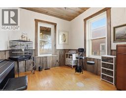 298 QUEEN Street W - 10