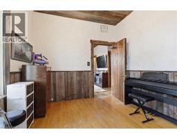 298 QUEEN Street W - 11