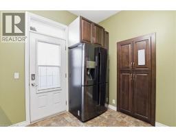 298 QUEEN Street W - 14