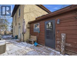 298 QUEEN Street W - 28