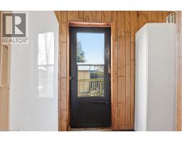 298 QUEEN Street W - 3