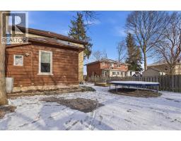 298 QUEEN Street W - 36