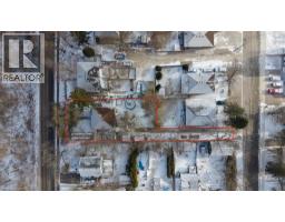 298 QUEEN Street W - 40