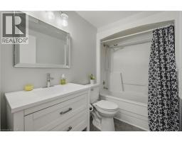 565 GREENFIELD Avenue UnitNo. 306 - 18