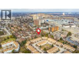 565 GREENFIELD Avenue UnitNo. 306 - 32