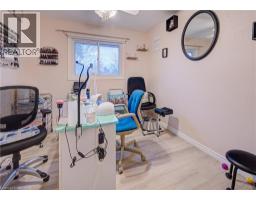 18 GILSTON Parkway - 15