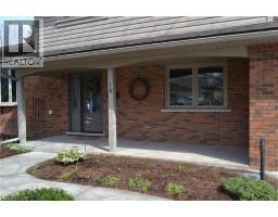 14 NIGHTINGALE Crescent - 10