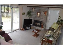 14 NIGHTINGALE Crescent - 14