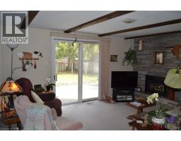 14 NIGHTINGALE Crescent - 15