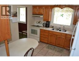 14 NIGHTINGALE Crescent - 18